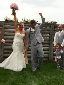 Wedding DJ, Fun Wedding, Wedding Reception, Happy Bride, Great DJ 